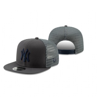 New York Yankees Graphite Mesh Fresh 9FIFTY Adjustable Hat